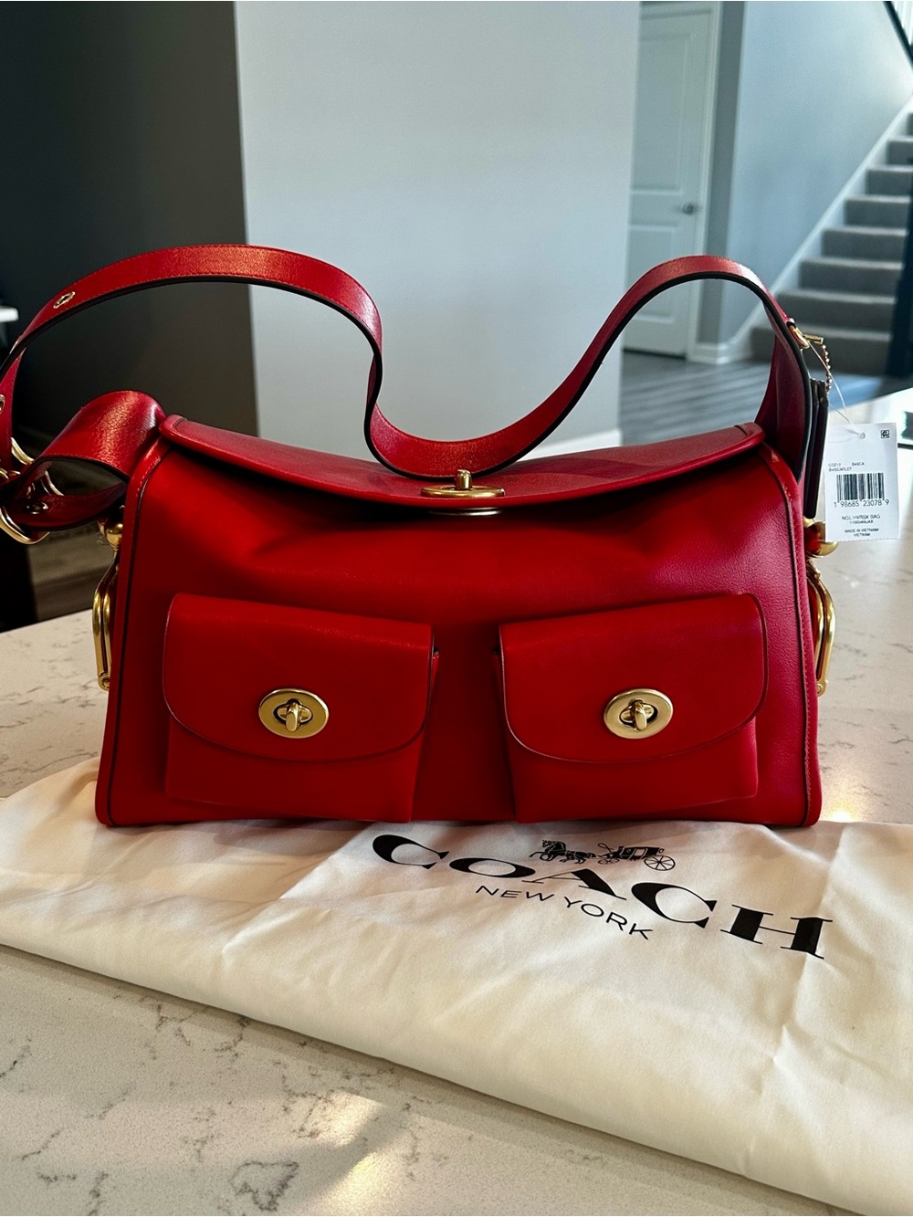 COACH Turnlock Haversack Bag, SCARLET RED
